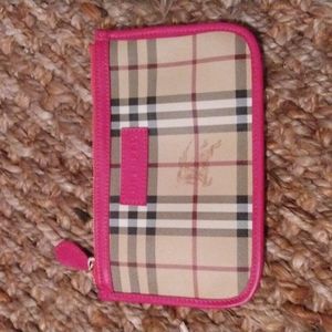Gorgeous Burberry clutch or pouch